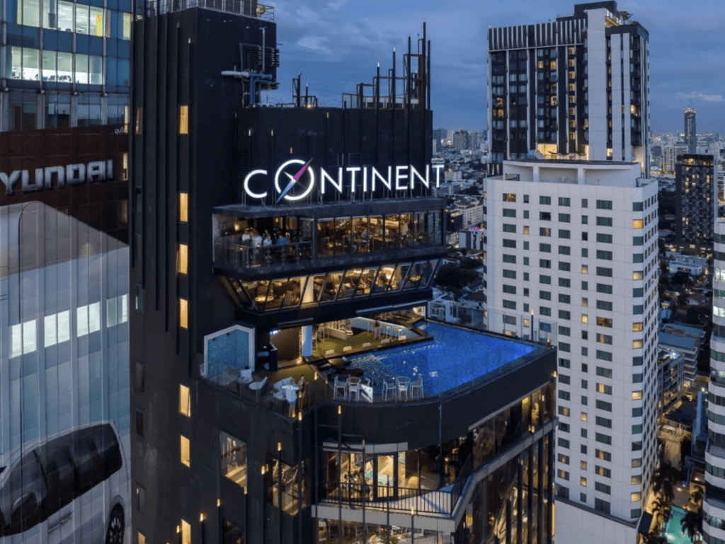 The Continent Hotel | ที่พักใกล้ UOB LIVE